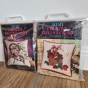Avon Creative Needlecraft Crewel Embroidery Kit Wheel Rose Basket Berries Pillow